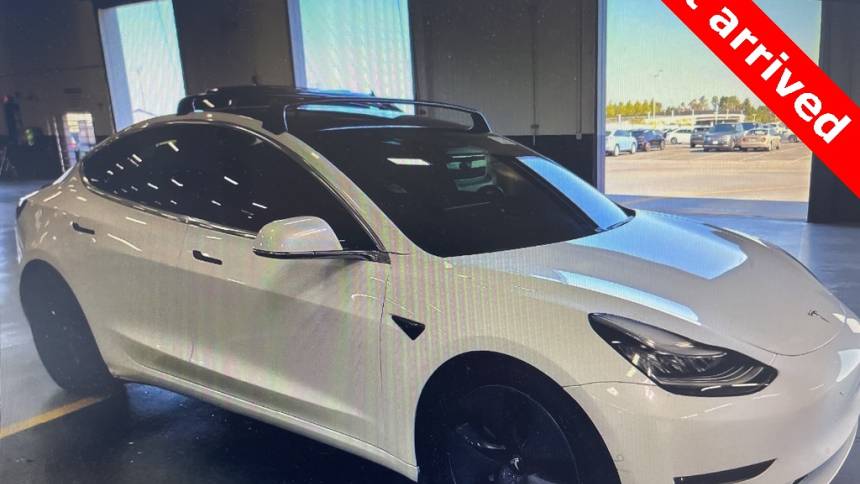 2018 Tesla Model 3 5YJ3E1EB7JF108505