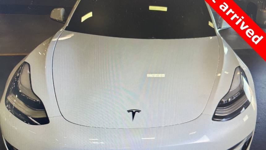 2018 Tesla Model 3 5YJ3E1EB7JF108505