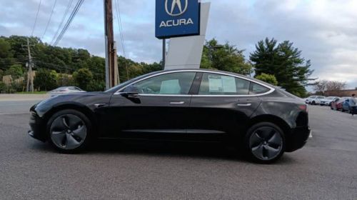 2018 Tesla Model 3 5YJ3E1EAXJF044631