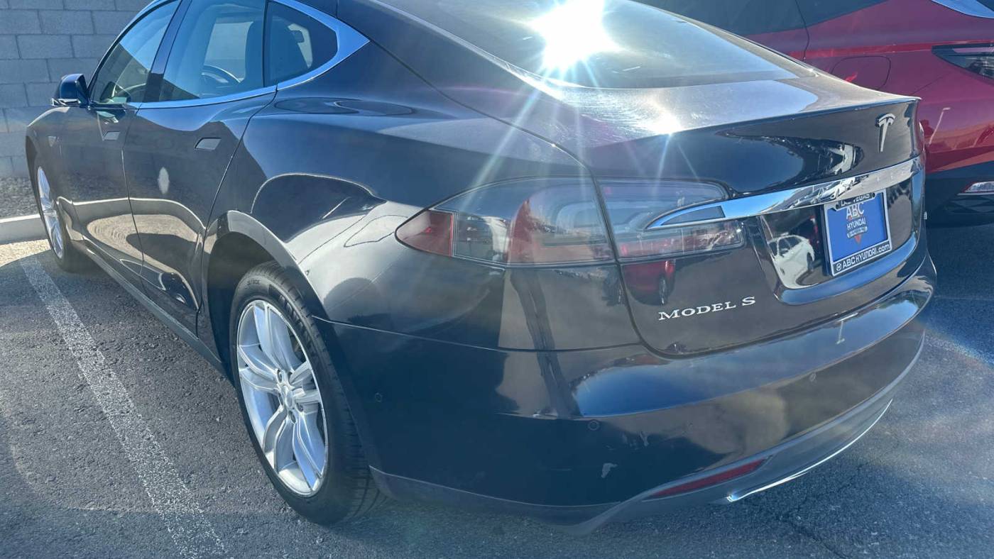 2014 Tesla Model S 5YJSA1H11EFP65509