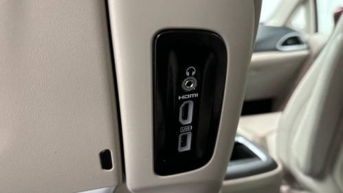 2018 Chrysler Pacifica 2C4RC1N74JR213079