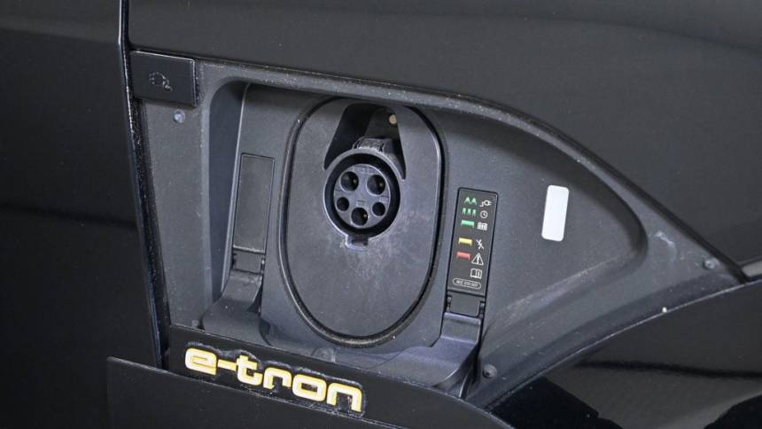 2021 Audi e-tron WA12ABGE0MB006565