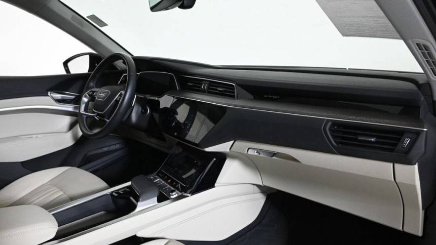 2021 Audi e-tron WA12ABGE0MB006565