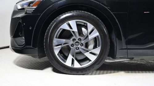 2021 Audi e-tron WA12ABGE0MB006565