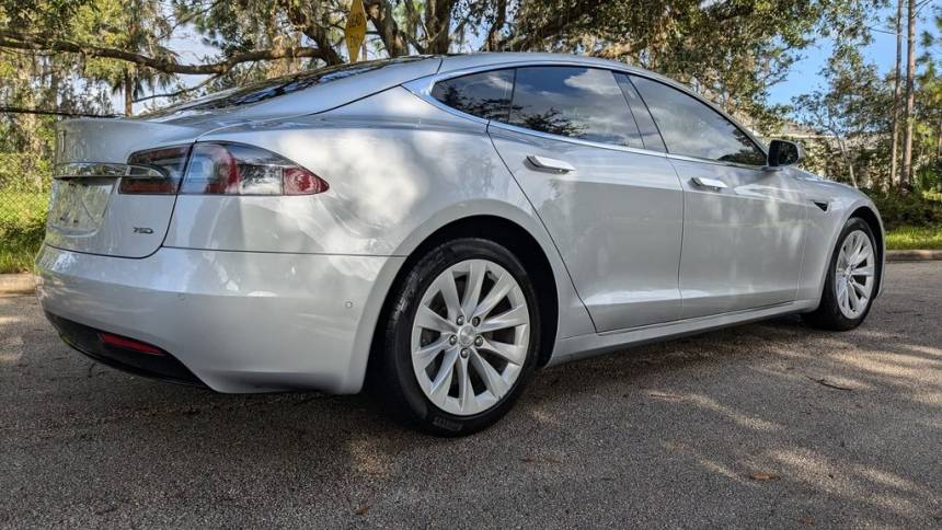 2018 Tesla Model S 5YJSA1E26JF237262