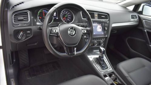 2017 Volkswagen e-Golf WVWPR7AU1HW950116