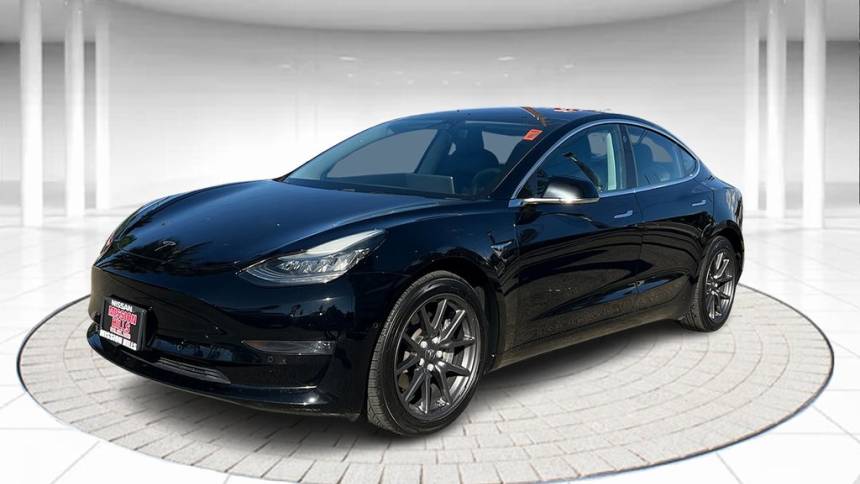 2018 Tesla Model 3 5YJ3E1EBXJF113214