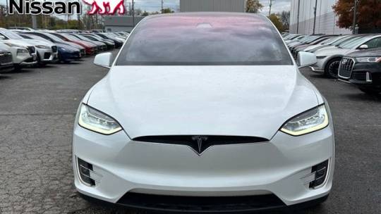 2019 Tesla Model X 5YJXCDE49KF183119