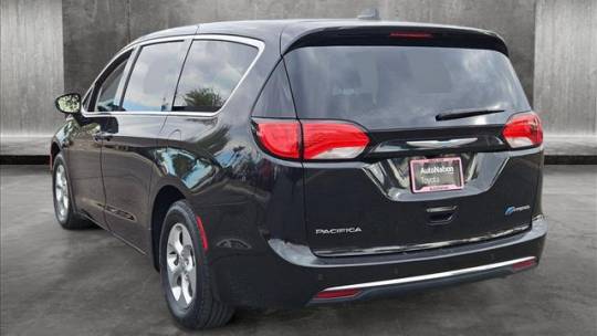 2018 Chrysler Pacifica 2C4RC1H77JR126899