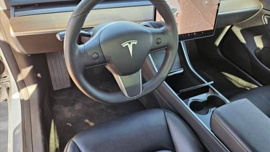 2019 Tesla Model 3 5YJ3E1EBXKF408654