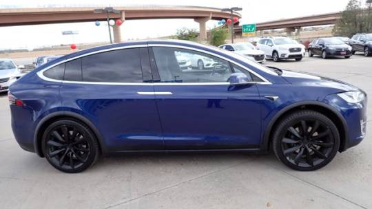 2018 Tesla Model X 5YJXCAE21JF136131