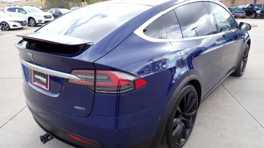 2018 Tesla Model X 5YJXCAE21JF136131