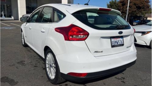 2017 Ford Focus 1FADP3R48HL296261