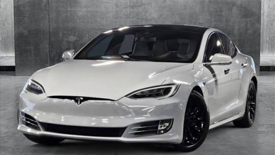 2016 Tesla Model S 5YJSA1E25GF143897