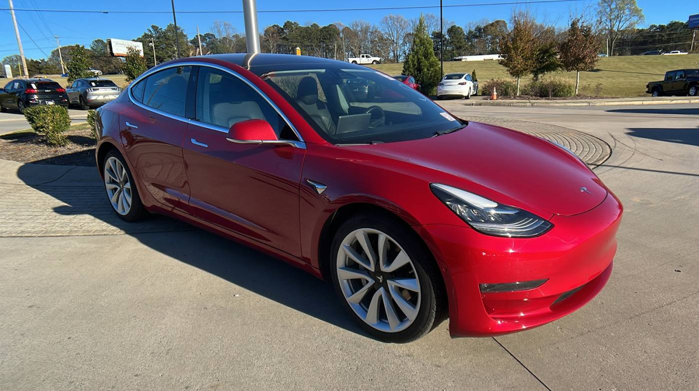 2018 Tesla Model 3 5YJ3E1EA7JF060625