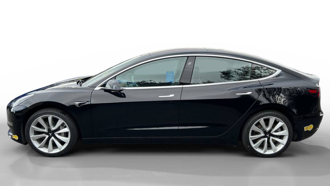 2018 Tesla Model 3 5YJ3E1EA4JF176204