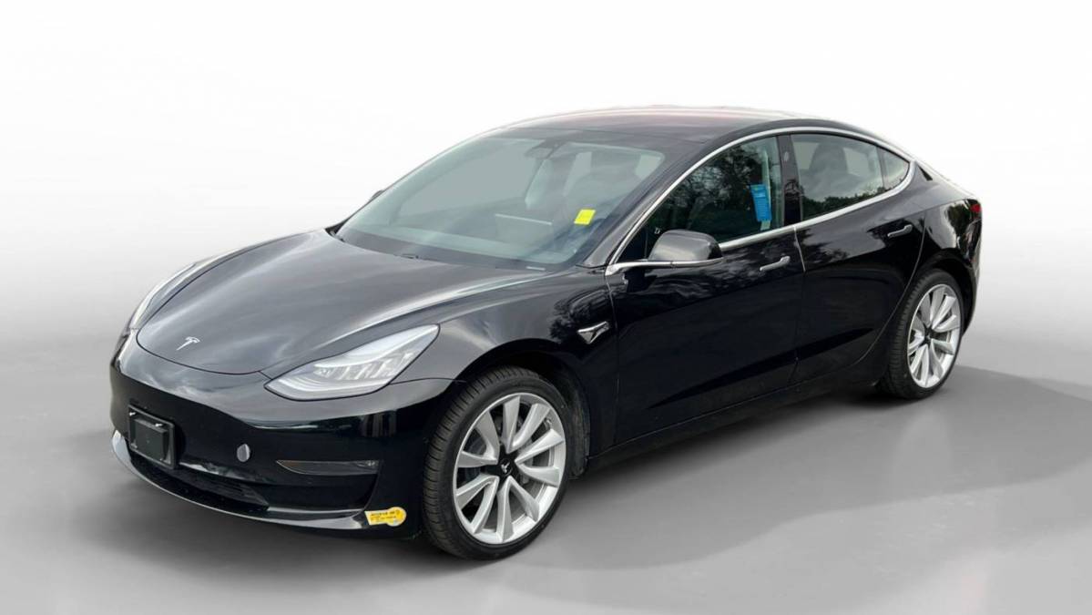 2018 Tesla Model 3 5YJ3E1EA4JF176204