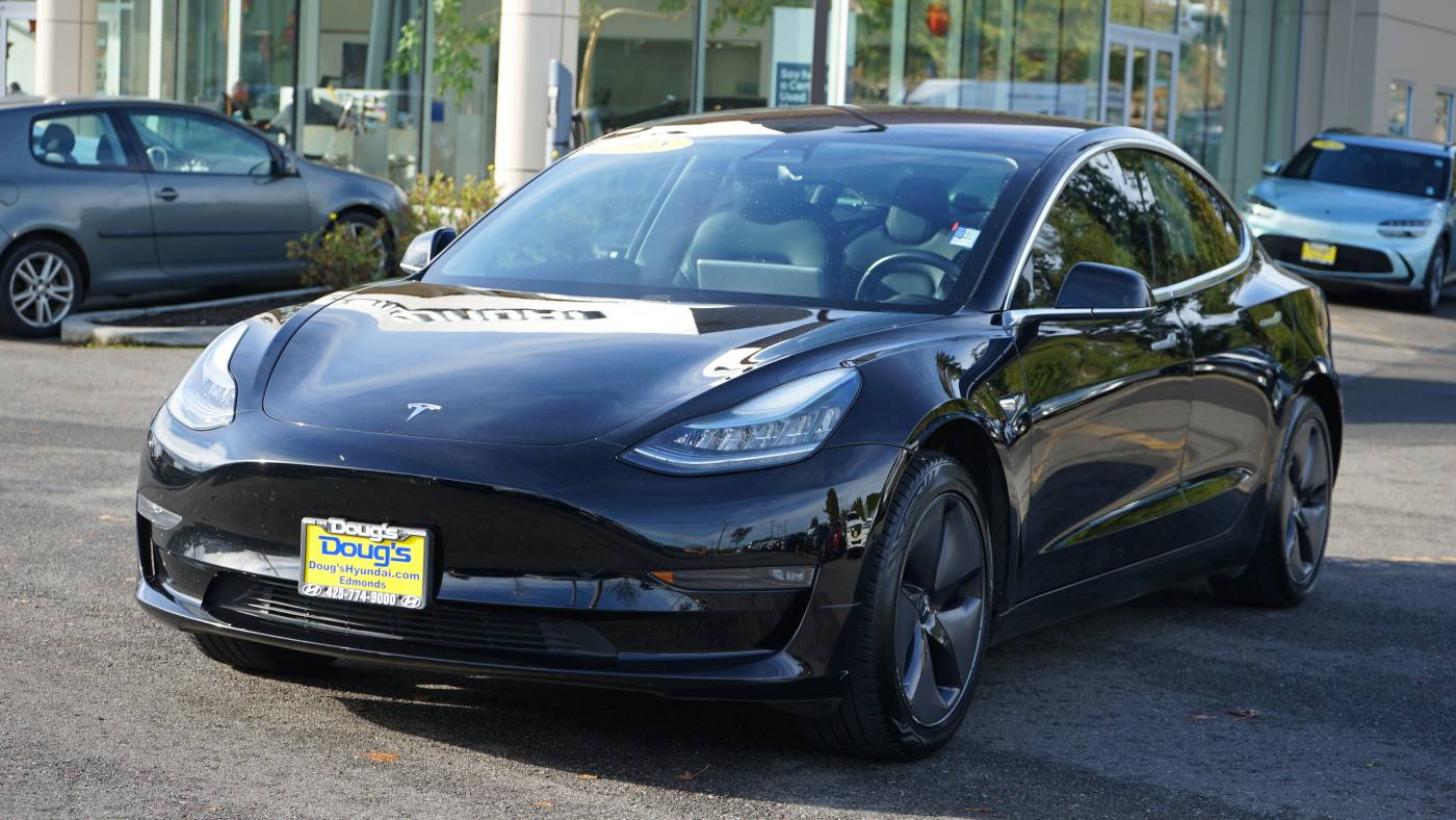 2018 Tesla Model 3 5YJ3E1EA9JF157390