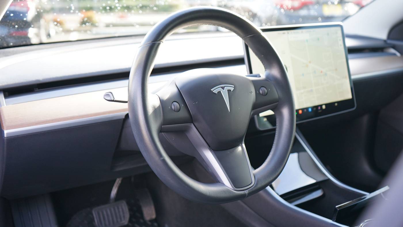 2018 Tesla Model 3 5YJ3E1EA9JF157390