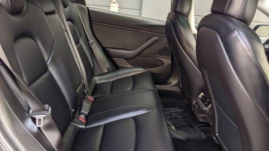 2018 Tesla Model 3 5YJ3E1EA8JF160412