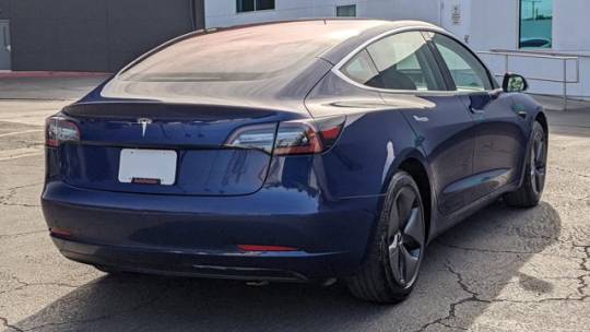 2018 Tesla Model 3 5YJ3E1EA8JF160412