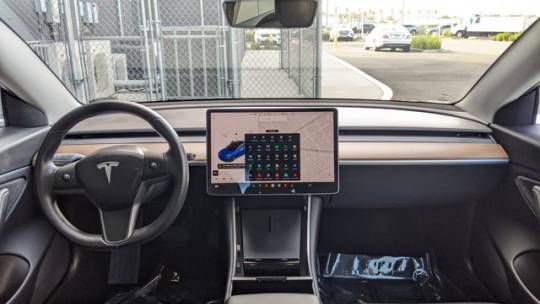 2018 Tesla Model 3 5YJ3E1EA8JF160412