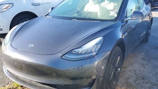 2018 Tesla Model 3 5YJ3E1EA3JF167462