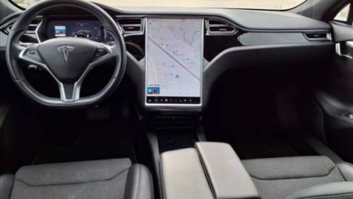 2017 Tesla Model S 5YJSA1E10HF209717