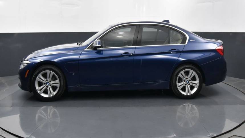 2017 BMW 3 Series WBA8E1C35HA156960