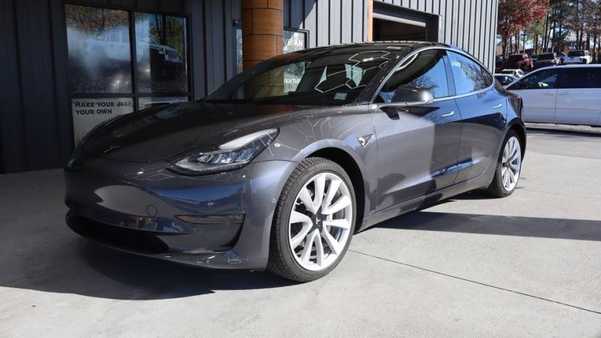 2018 Tesla Model 3 5YJ3E1EB9JF068721