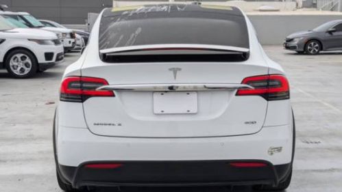 2016 Tesla Model X 5YJXCBE28GF016471