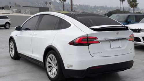 2016 Tesla Model X 5YJXCBE28GF016471