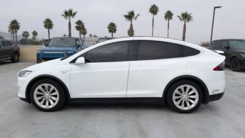 2016 Tesla Model X 5YJXCBE28GF016471