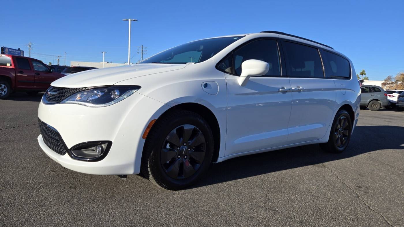 2020 Chrysler Pacifica 2C4RC1L75LR288170