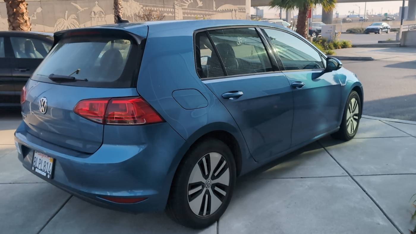 2016 Volkswagen e-Golf WVWKP7AU5GW911236