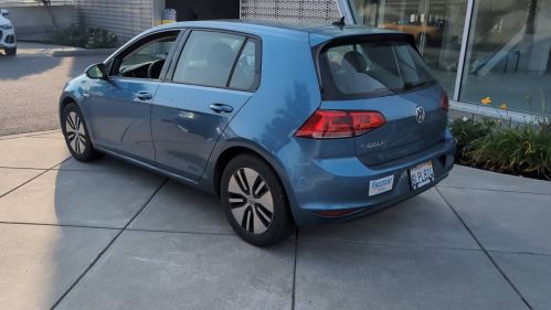 2016 Volkswagen e-Golf WVWKP7AU5GW911236