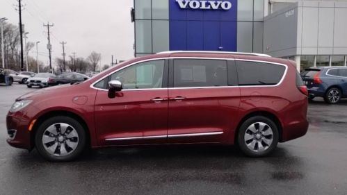 2020 Chrysler Pacifica 2C4RC1N75LR146740