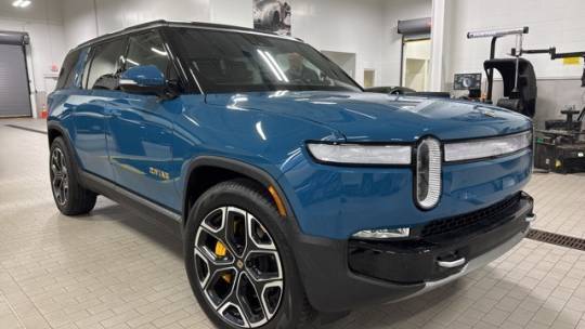 2023 Rivian R1S 7PDSGABA3PN011659