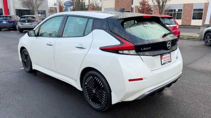 2024 Nissan LEAF 1N4CZ1CV3RC551007