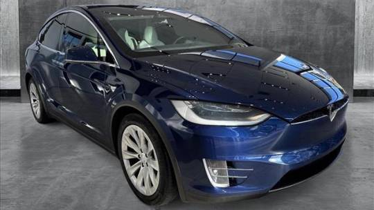 2017 Tesla Model X 5YJXCDE22HF056834