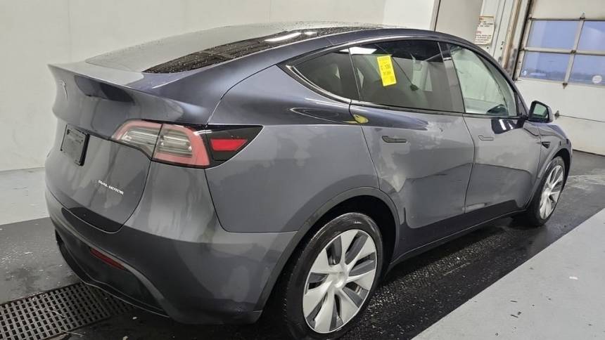 2021 Tesla Model Y 5YJYGDEE8MF283569