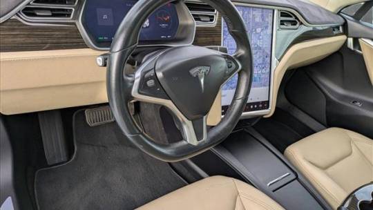 2016 Tesla Model S 5YJSA1E10GF162266