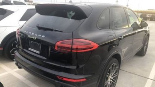 2018 Porsche Cayenne WP1AE2A28JLA71723