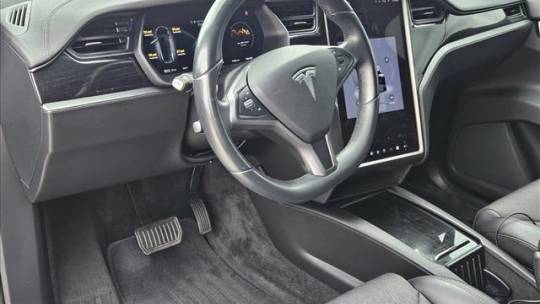 2018 Tesla Model X 5YJXCDE20JF113456