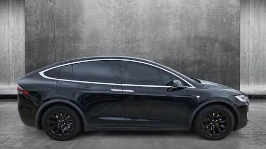 2018 Tesla Model X 5YJXCDE20JF113456