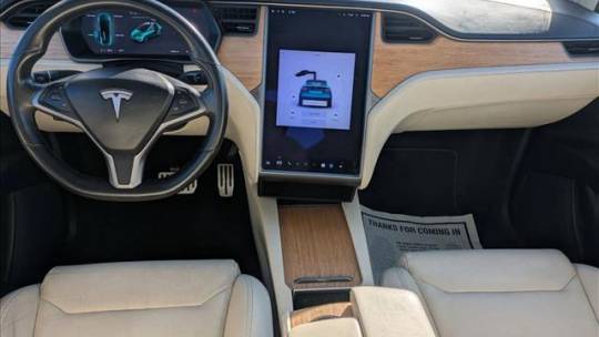 2019 Tesla Model X 5YJXCDE42KF186766