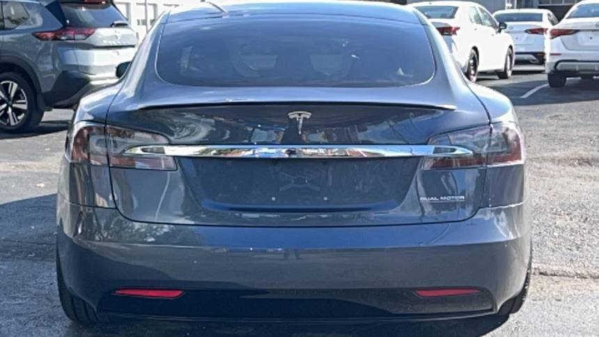 2020 Tesla Model S 5YJSA1E43LF358285