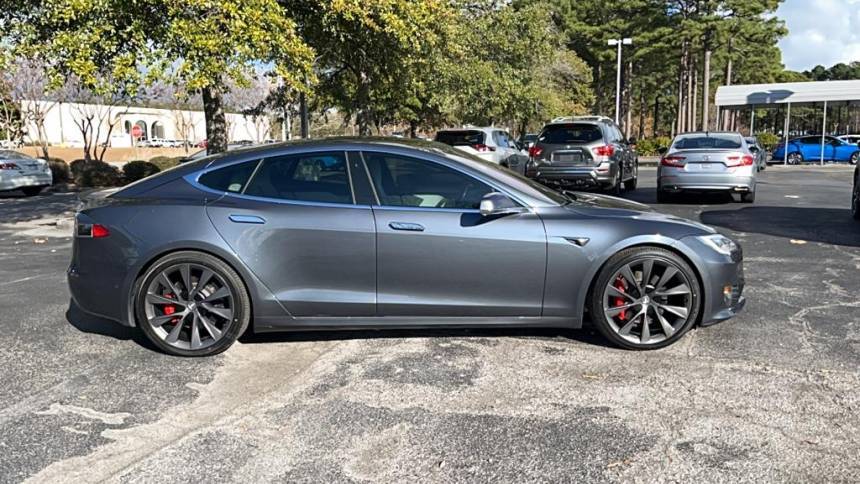 2020 Tesla Model S 5YJSA1E43LF358285