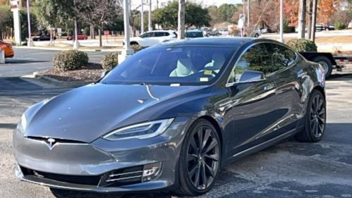 2020 Tesla Model S 5YJSA1E43LF358285