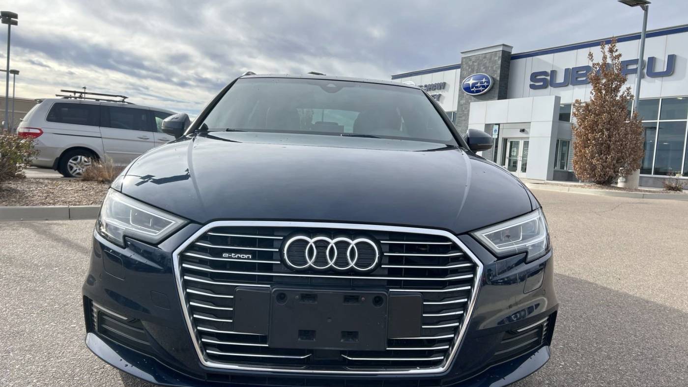 2017 Audi A3 Sportback e-tron WAUSPBFFXHA146582